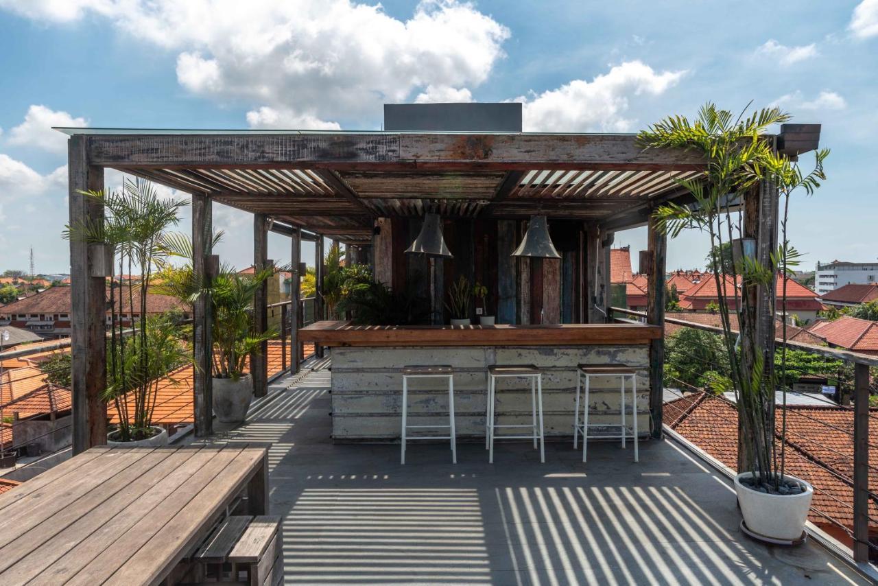 M Boutique Hostel Legian Kuta  Exterior photo